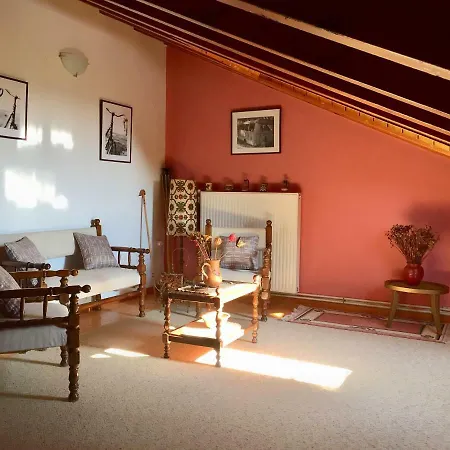 Corfiot Maisonette Perivólion